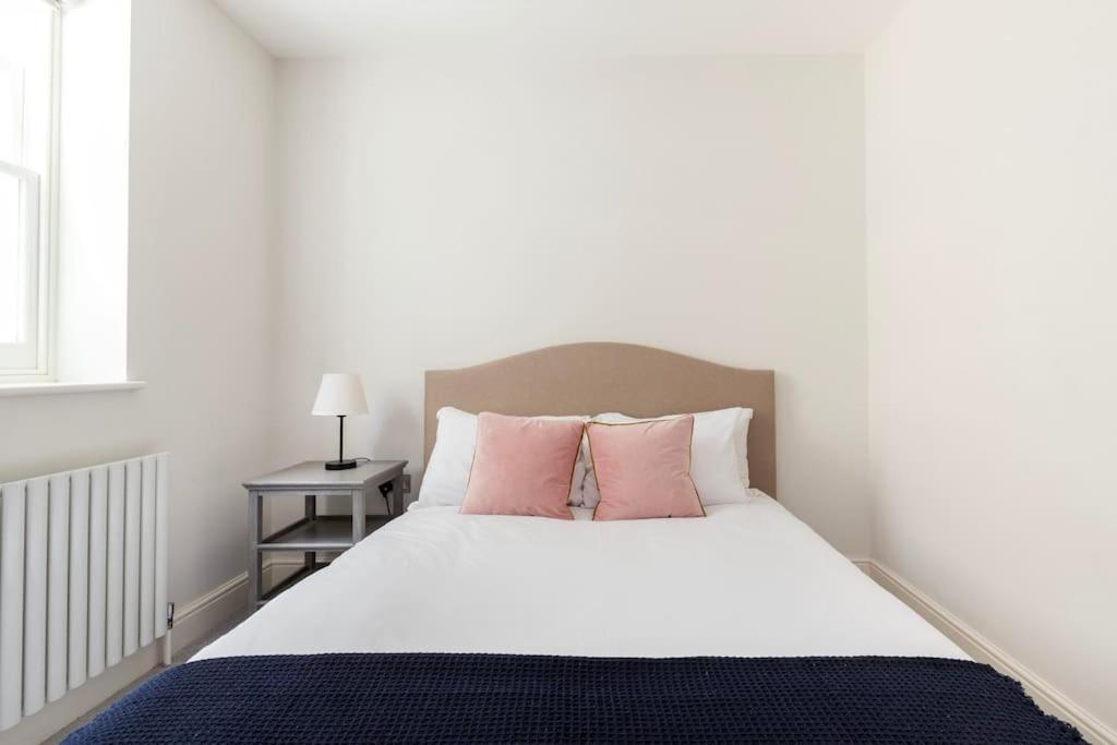 Appartamento Beautiful 3 Bd House In Paddington Londra Esterno foto