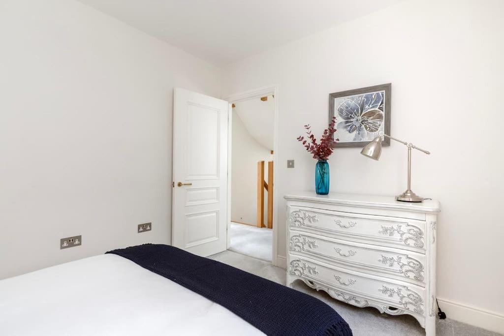 Appartamento Beautiful 3 Bd House In Paddington Londra Esterno foto