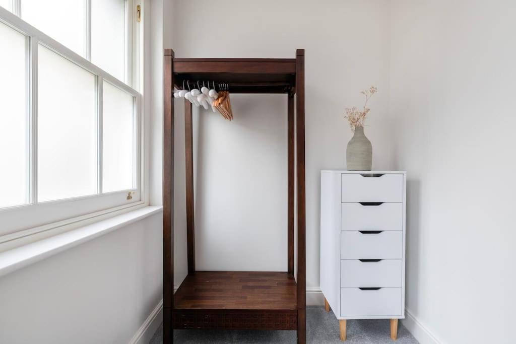 Appartamento Beautiful 3 Bd House In Paddington Londra Esterno foto
