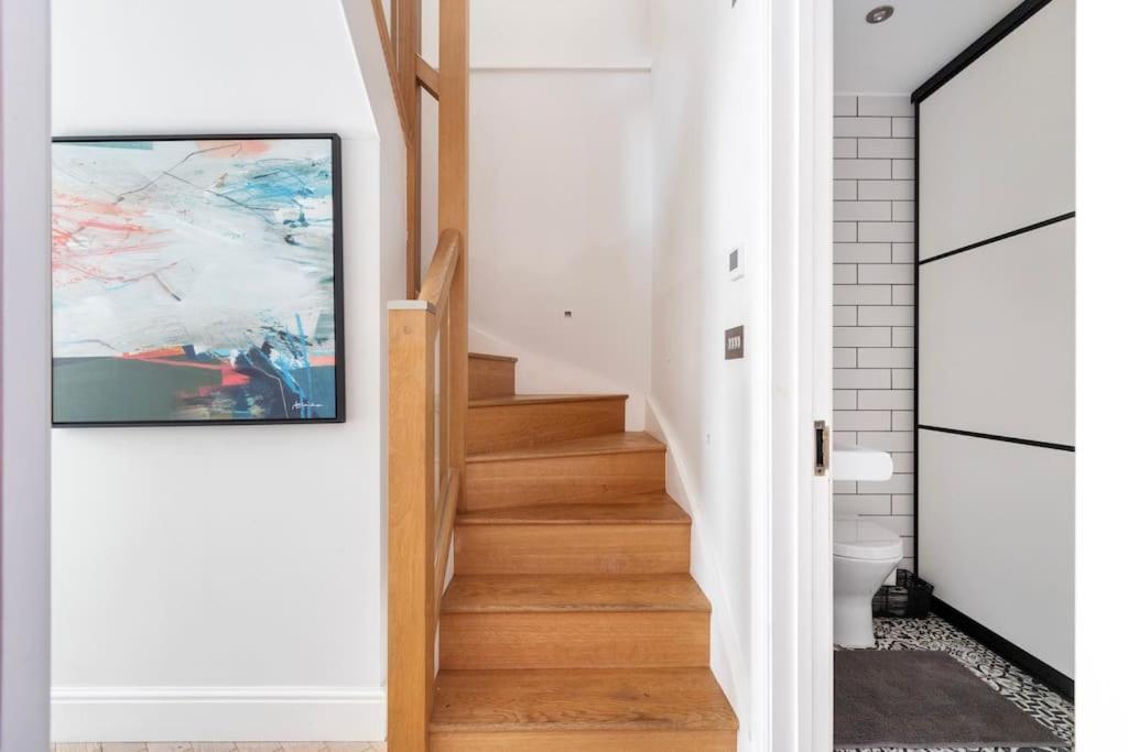Appartamento Beautiful 3 Bd House In Paddington Londra Esterno foto